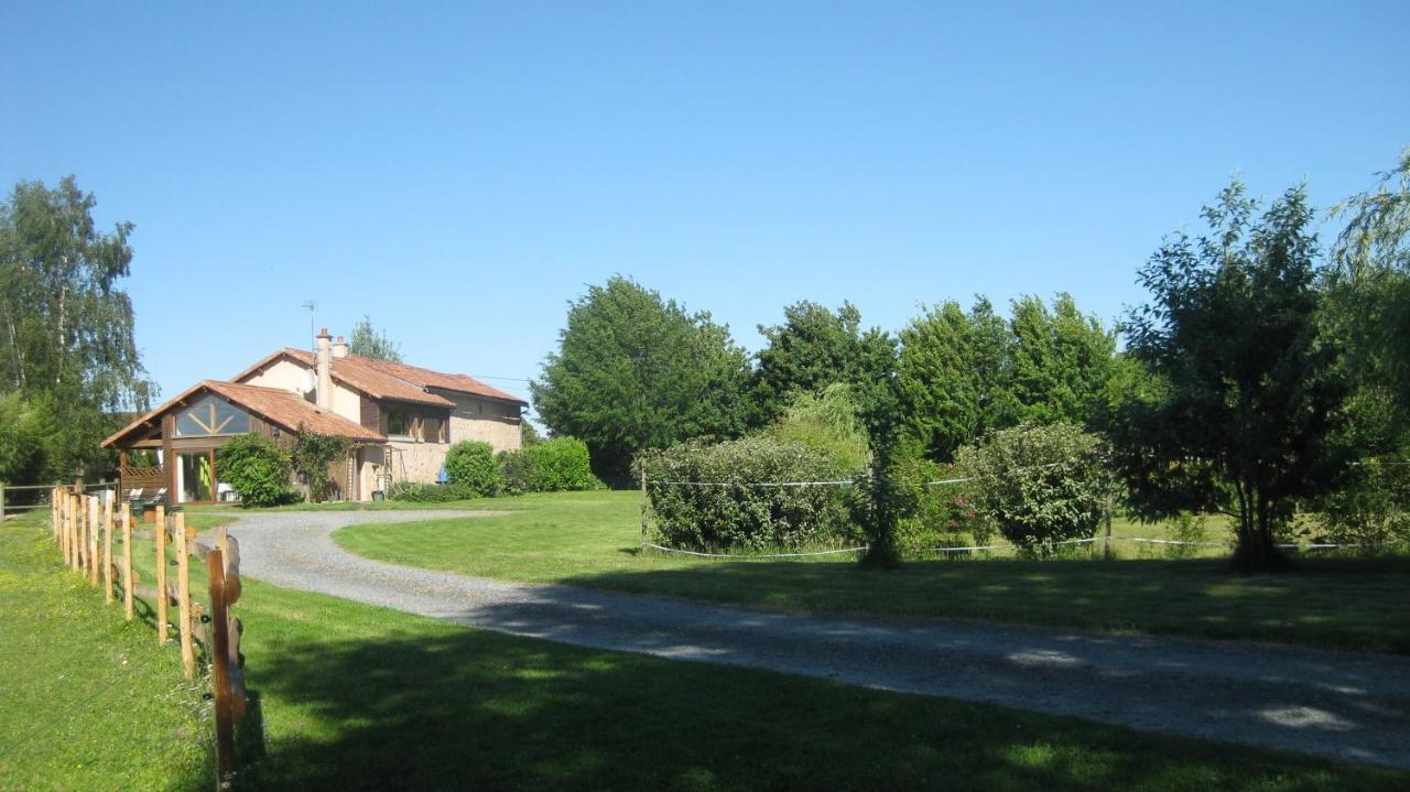 Les Croisettes Le Pin (Deux-Sevres) Exterior foto